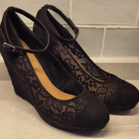 torrid Shoes - Torrid Black Lace Wedge Shoes